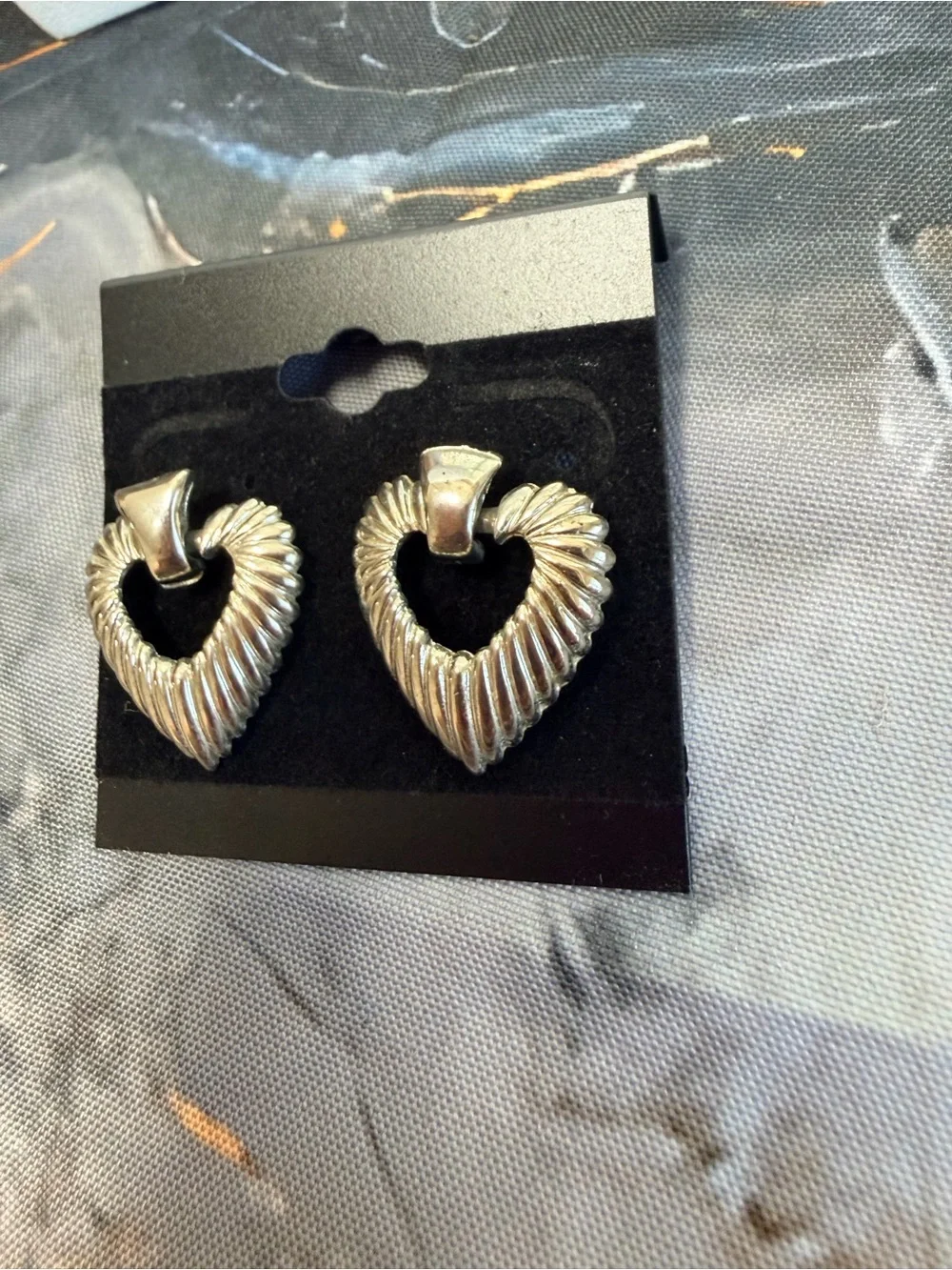 Metal heart earrings Vintage